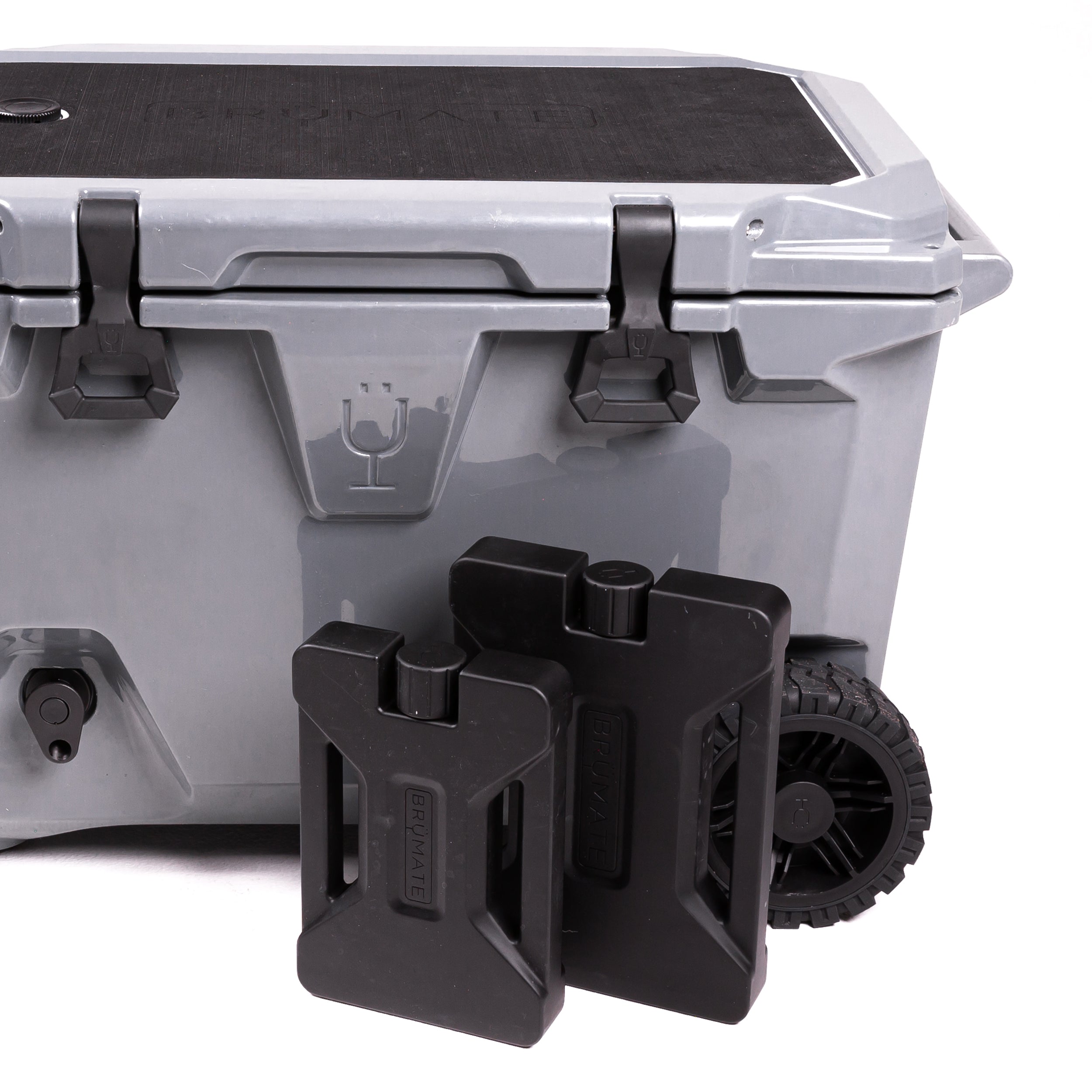 BrüTank 55-Quart Double Drink Holder Cooler Bundle